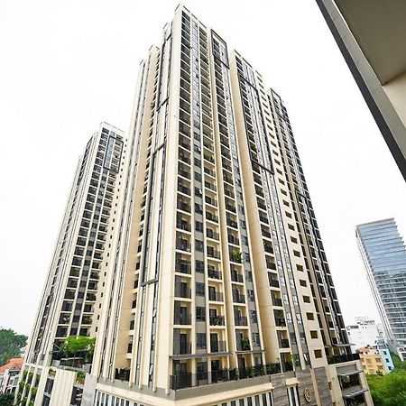 Qhome Dlux 2Pn Ho Chi Minh City Exterior photo