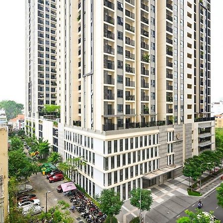 Qhome Dlux 2Pn Ho Chi Minh City Exterior photo